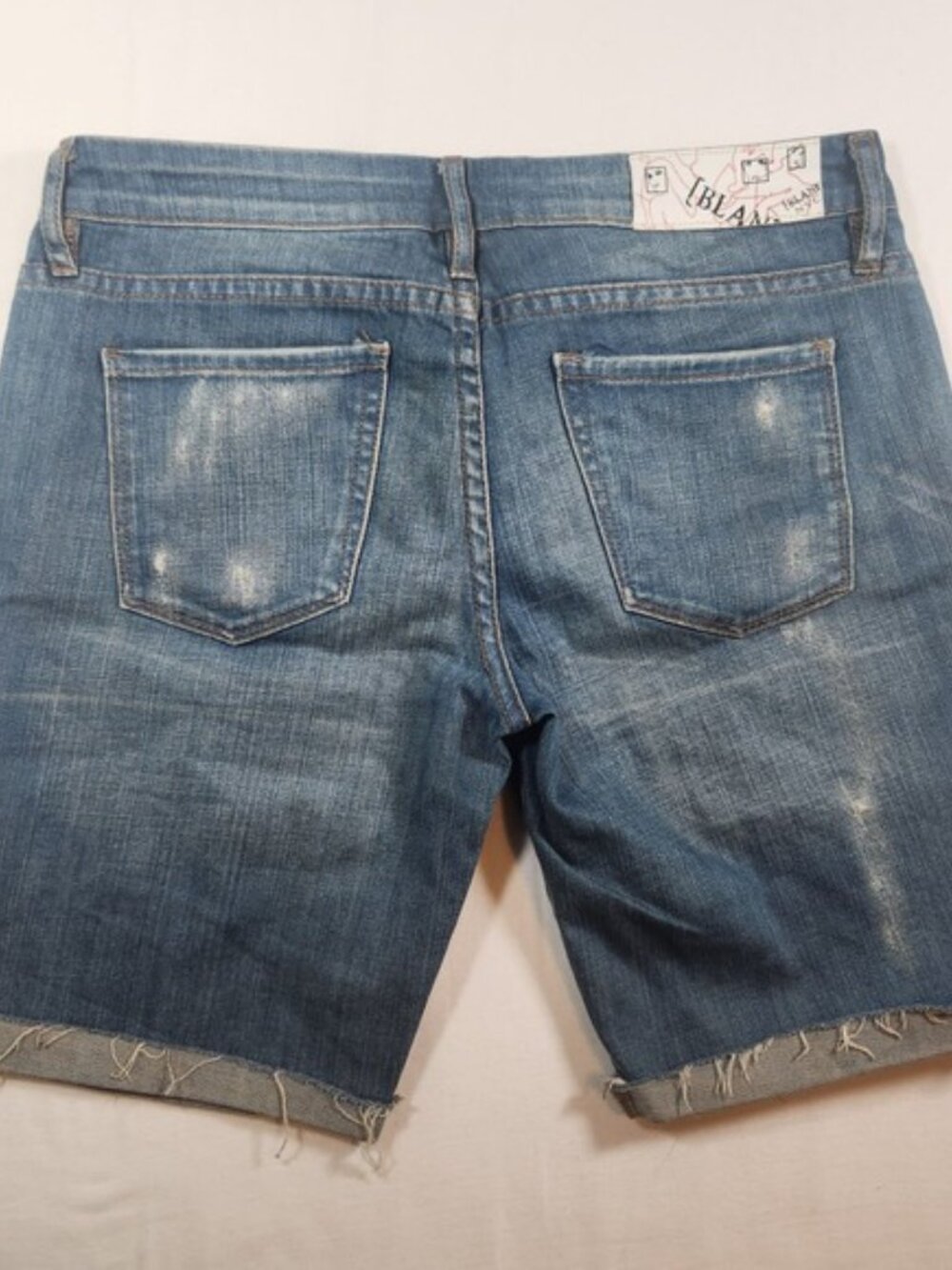 Blank NYC Distressed Denim Jean Shorts Medium Wash Raw Hem‎ Size 27 - Picture 5 of 8